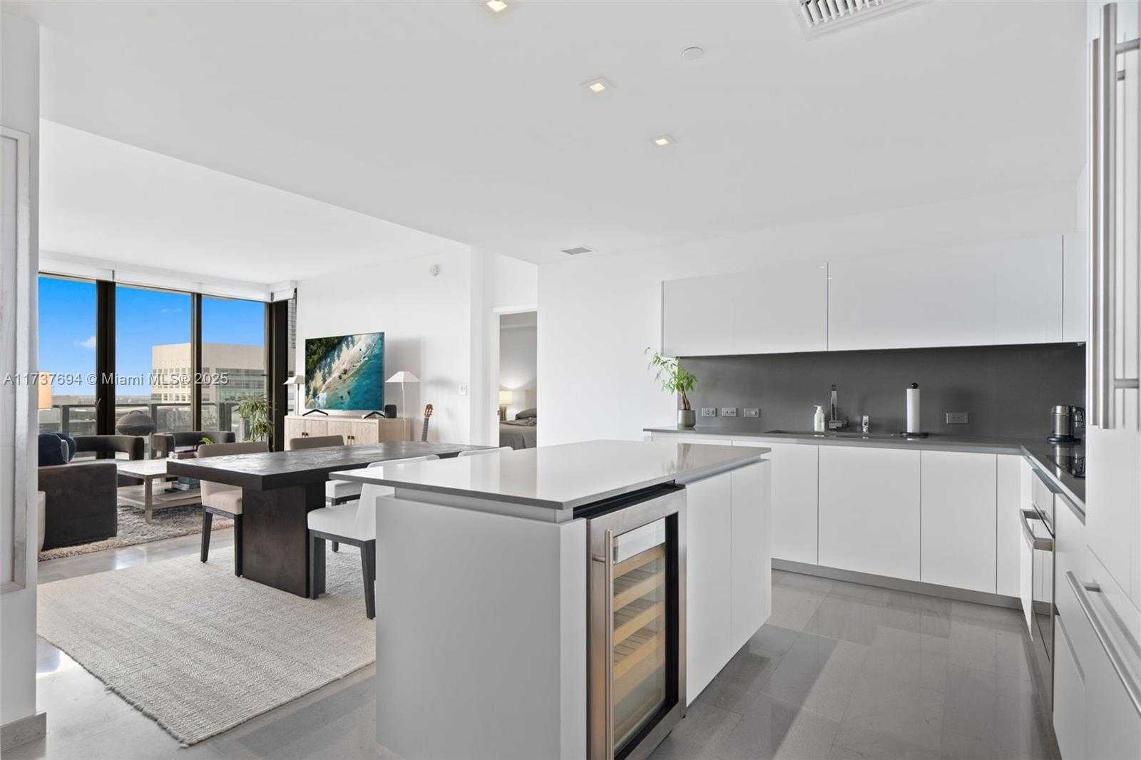 Small Image of 88 SOUTH WEST 7TH ST #2104, Miami Number 6