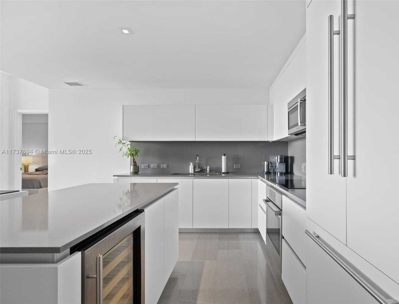 Small Image of 88 SOUTH WEST 7TH ST #2104, Miami Number 8