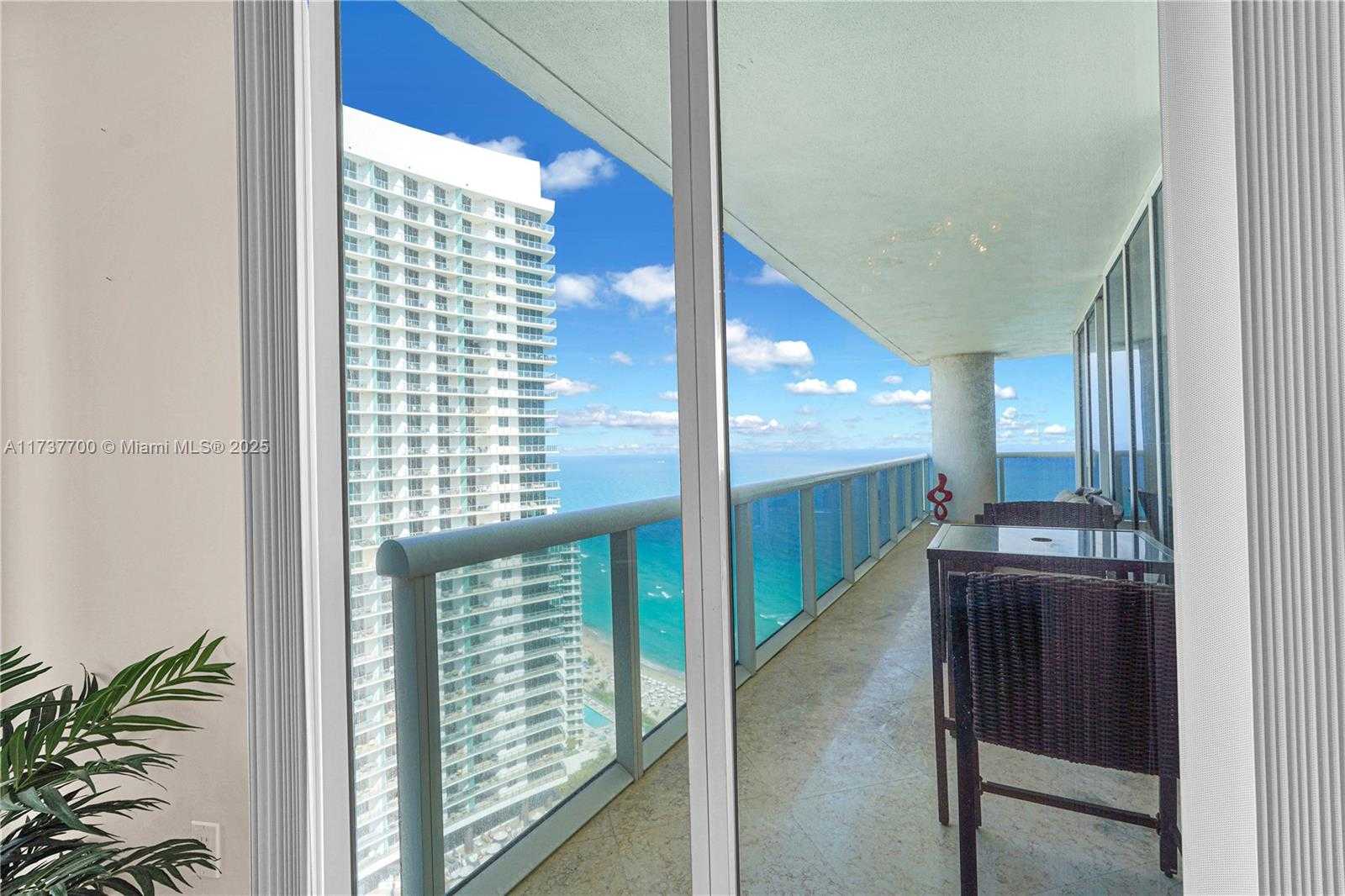 Small Image of 1800 SOUTH OCEAN DR #3410, Hallandale Beach Number 13
