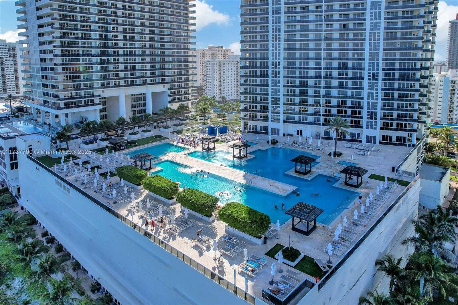 Small Image of 1800 SOUTH OCEAN DR #3410, Hallandale Beach Number 2