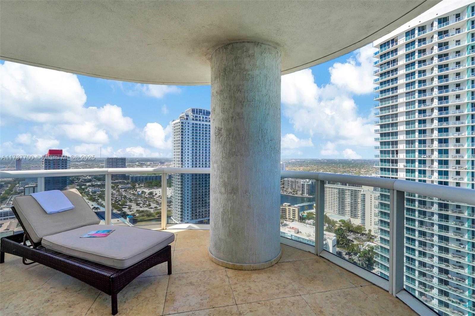 Small Image of 1800 SOUTH OCEAN DR #3410, Hallandale Beach Number 20