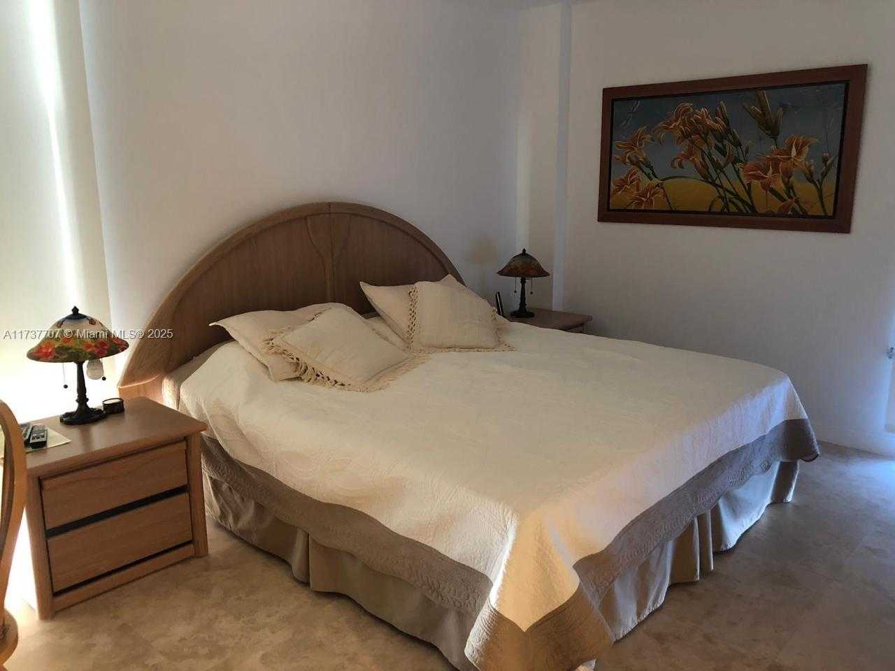 Small Image of 20379 WEST COUNTRY CLUB DR #539, Aventura Number 12