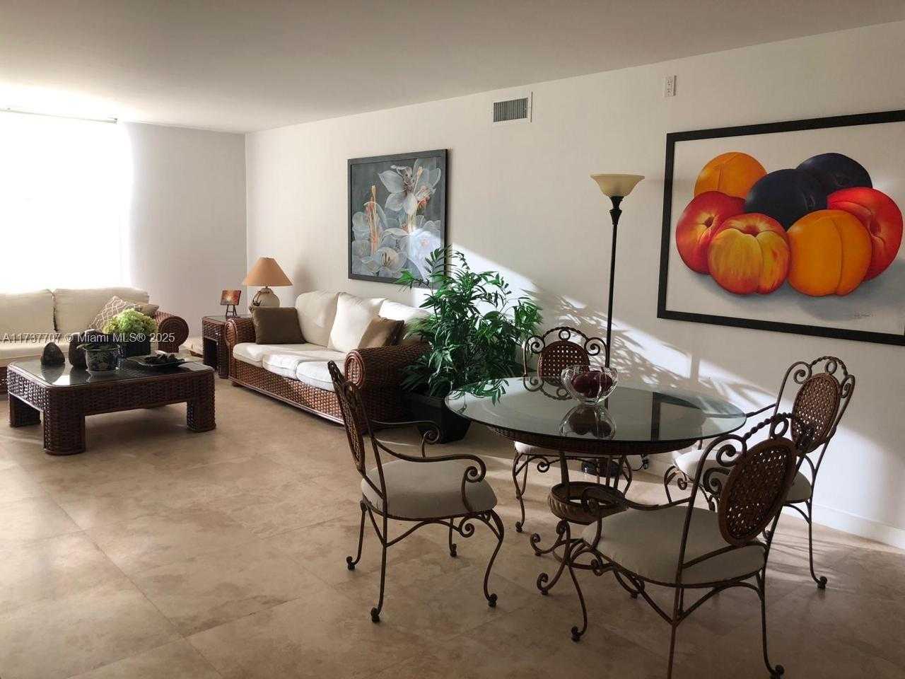 Small Image of 20379 WEST COUNTRY CLUB DR #539, Aventura Number 4