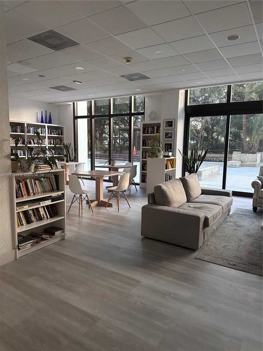 Small Image of 1450 BRICKELL BAY DR #306, Miami Number 27
