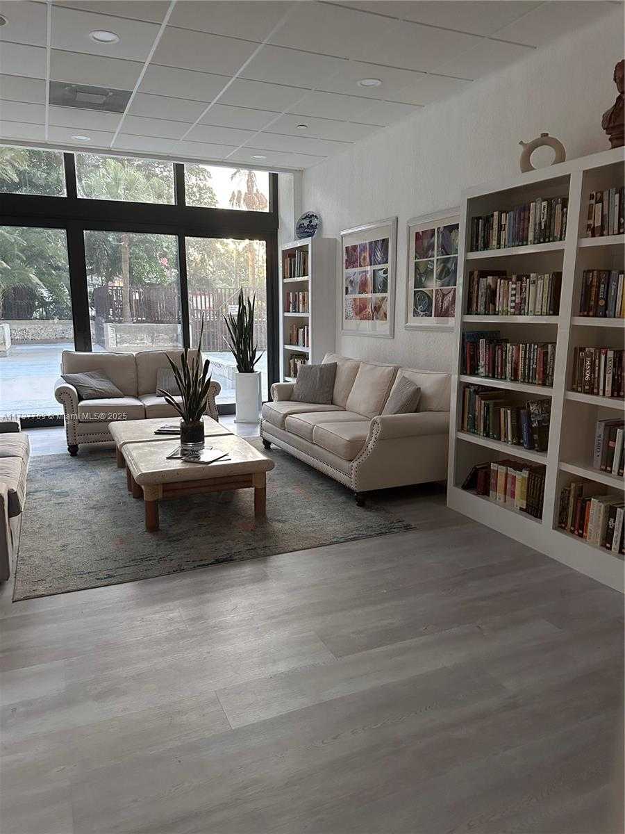 Small Image of 1450 BRICKELL BAY DR #306, Miami Number 28