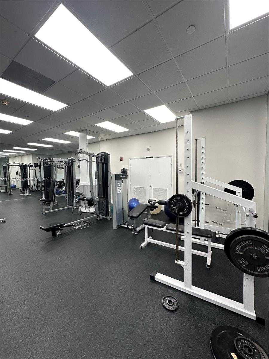 Small Image of 1450 BRICKELL BAY DR #306, Miami Number 30