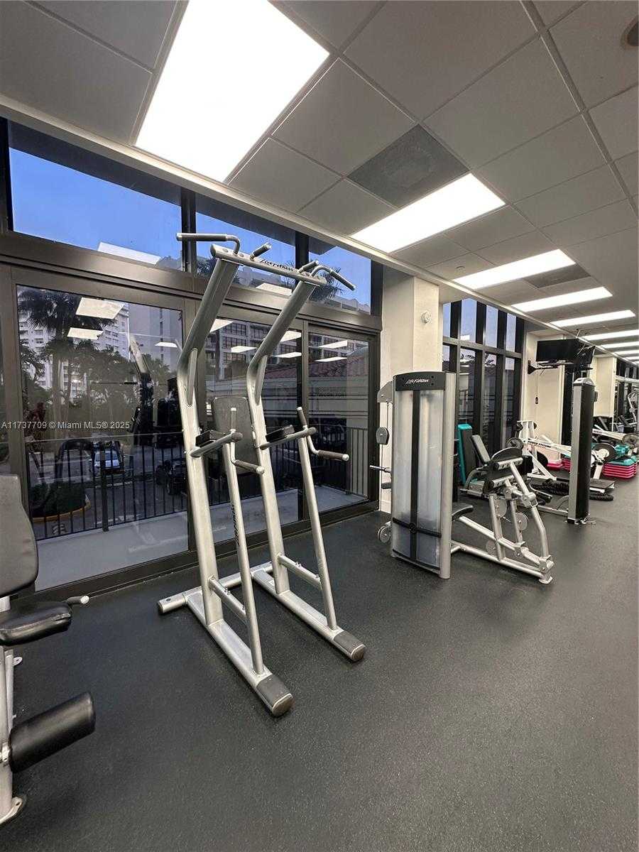 Small Image of 1450 BRICKELL BAY DR #306, Miami Number 31