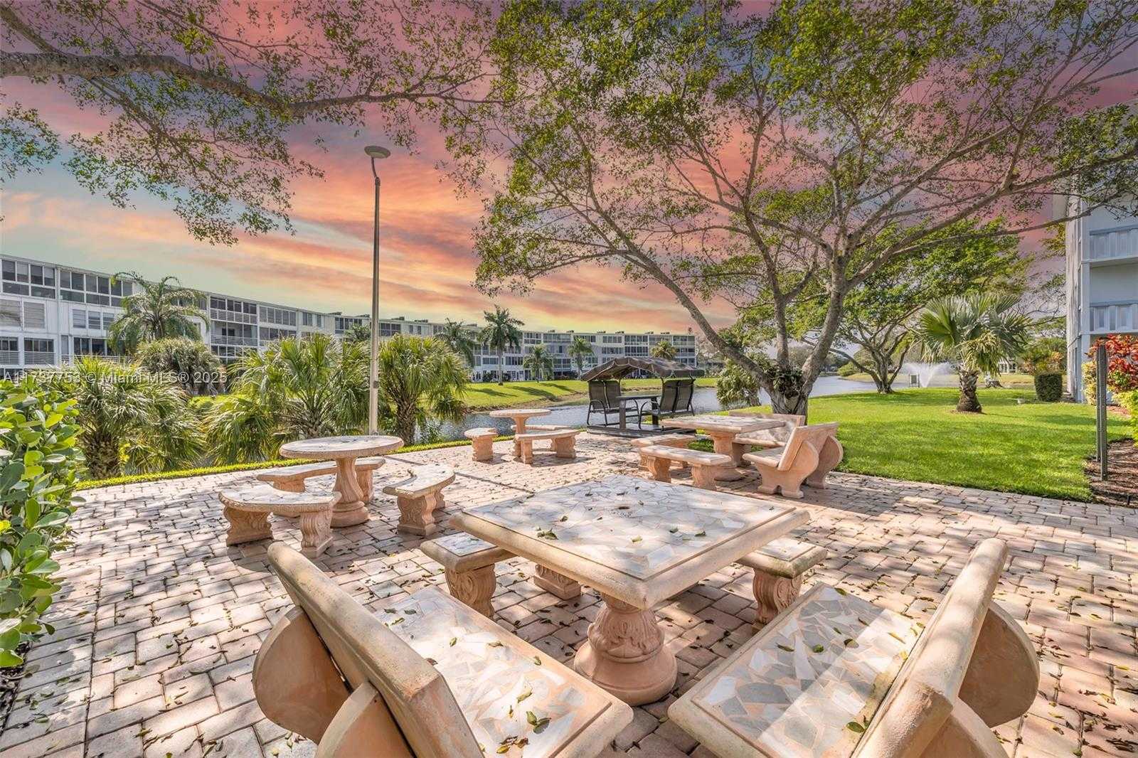 Small Image of 3011 ISLEWOOD D #3011, Deerfield Beach Number 27