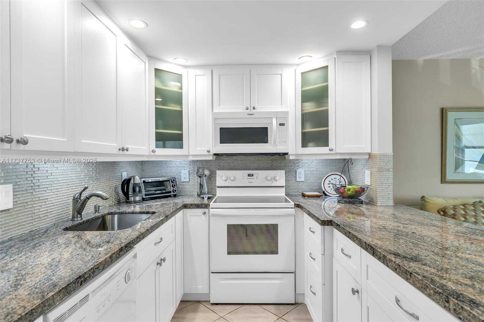 Small Image of 3011 ISLEWOOD D #3011, Deerfield Beach Number 30