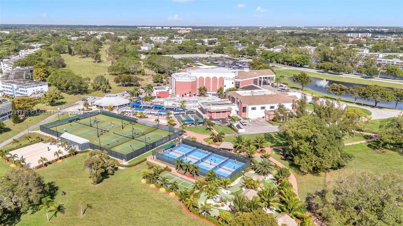 Small Image of 3011 ISLEWOOD D #3011, Deerfield Beach Number 32
