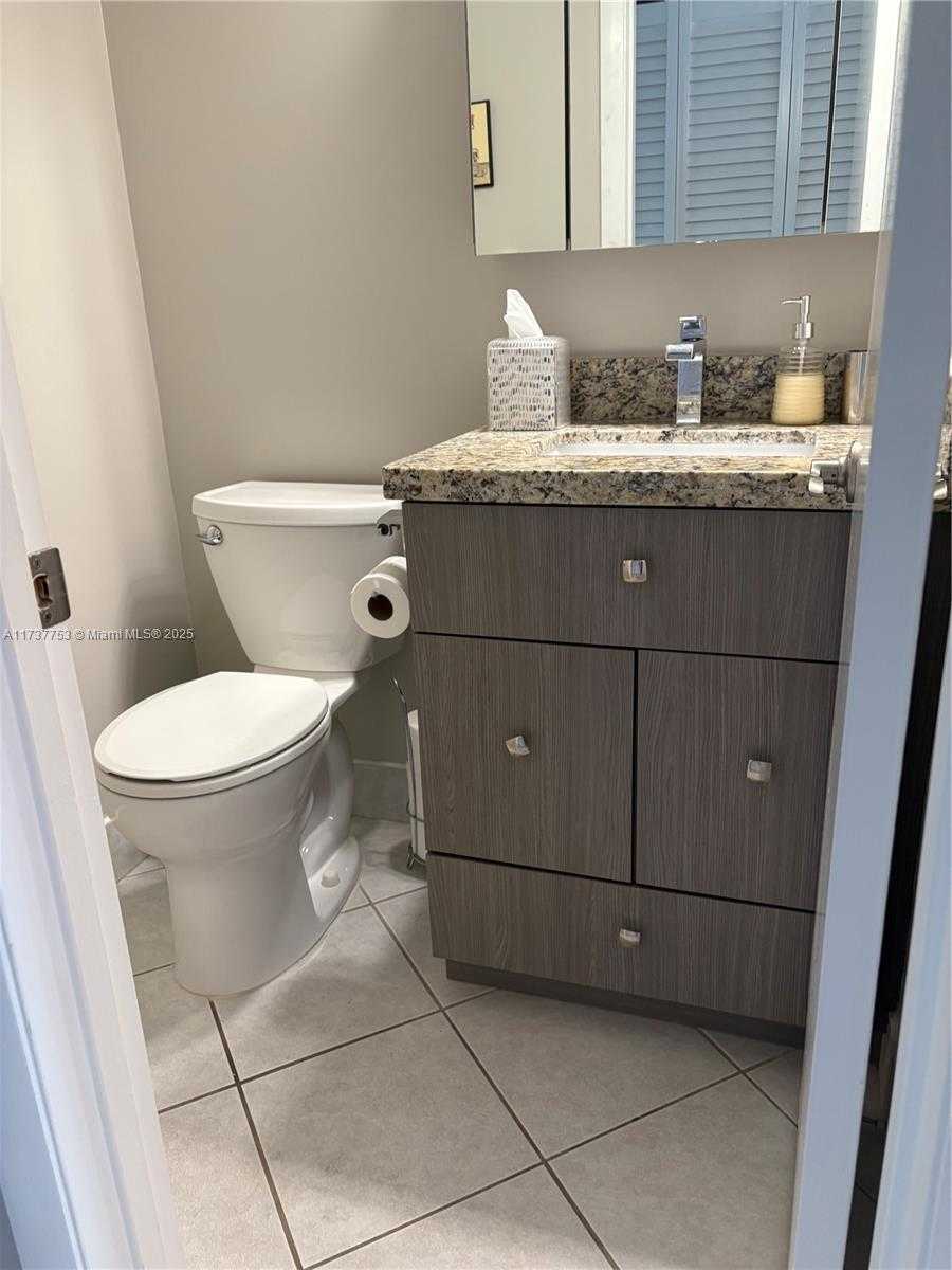 Small Image of 3011 ISLEWOOD D #3011, Deerfield Beach Number 46