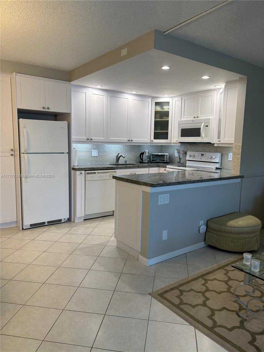 Small Image of 3011 ISLEWOOD D #3011, Deerfield Beach Number 47
