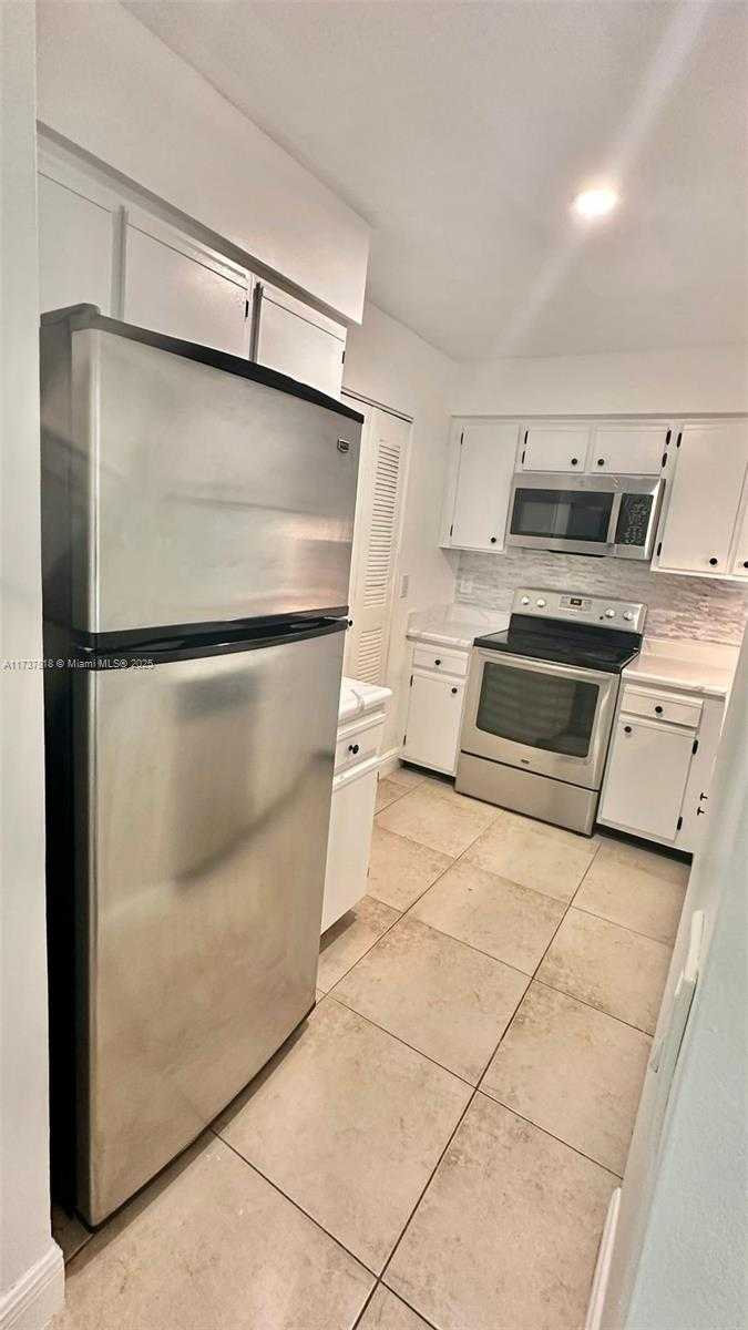 Small Image of 1245 SOUTH WEST 46TH AVE #1209, Pompano Beach Number 3