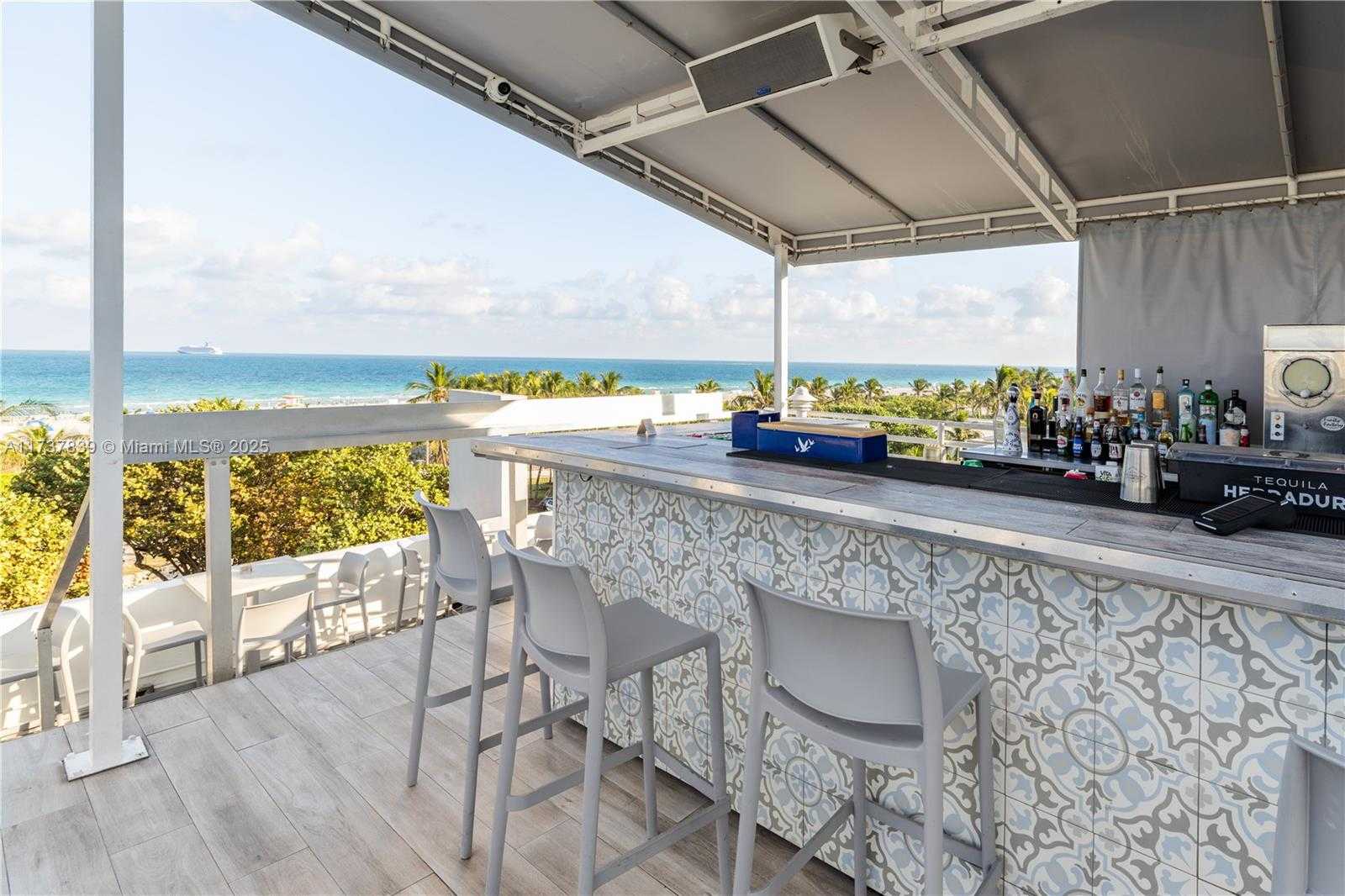 Small Image of 1036 OCEAN DR #B201, Miami Beach Number 14