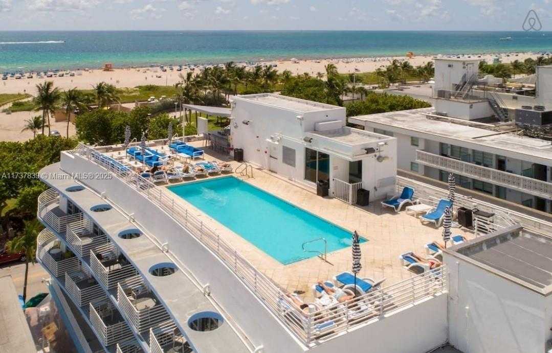 Small Image of 1036 OCEAN DR #B201, Miami Beach Number 17