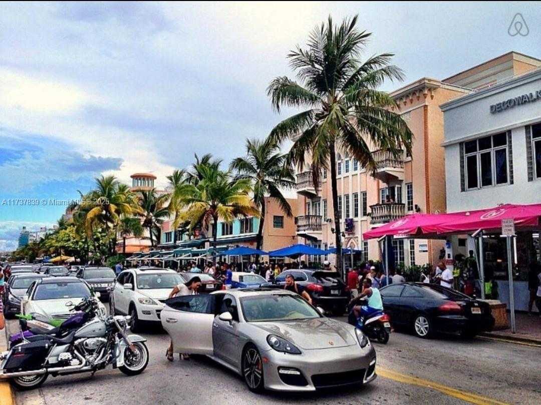 Small Image of 1036 OCEAN DR #B201, Miami Beach Number 2