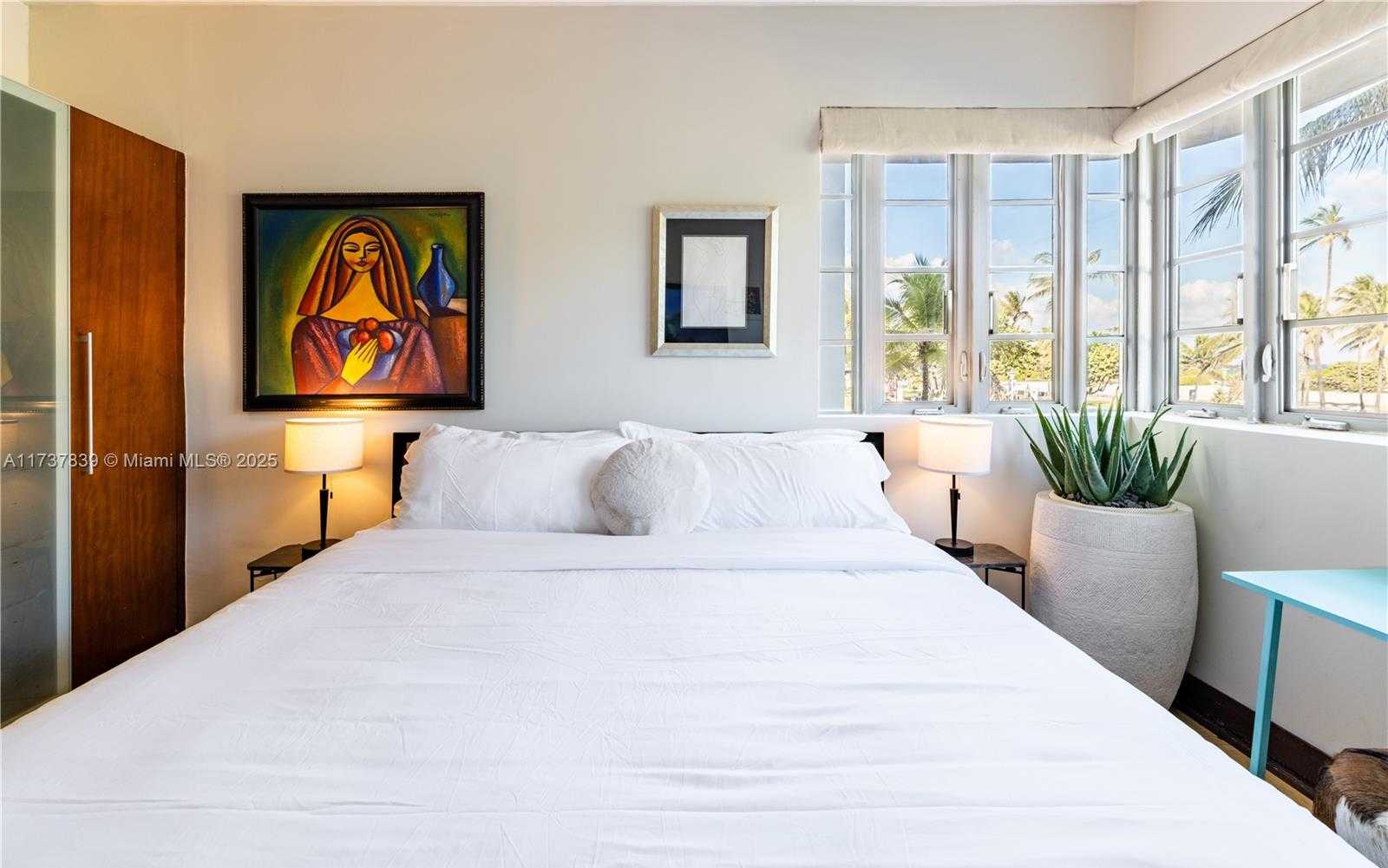 Small Image of 1036 OCEAN DR #B201, Miami Beach Number 6