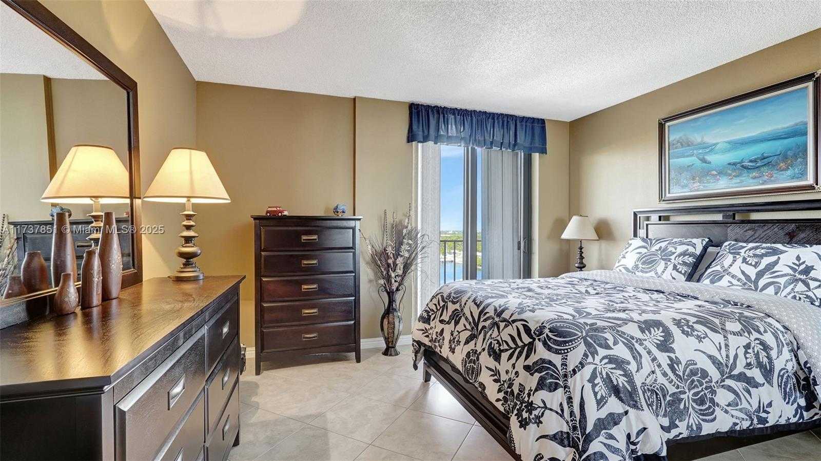 Small Image of 322 BUCHANAN ST #907, Hollywood Number 21