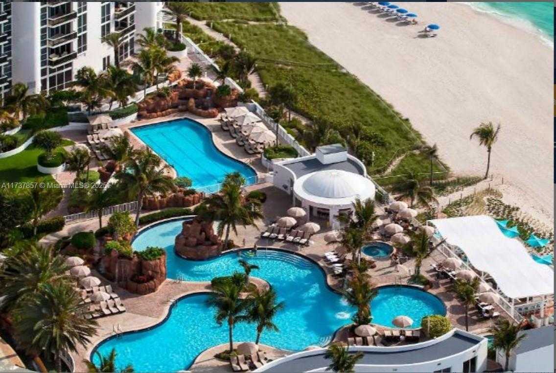 Small Image of 18001 Collins Ave, Sunny Isles Beach, FL 33160, USA Number 32