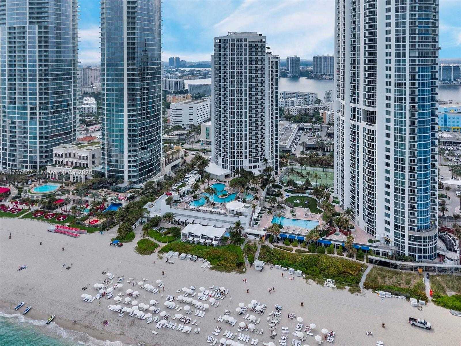 Small Image of 18001 Collins Ave, Sunny Isles Beach, FL 33160, USA Number 38