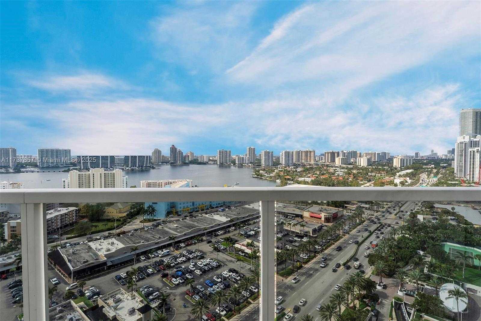 Small Image of 18001 Collins Ave, Sunny Isles Beach, FL 33160, USA Number 5