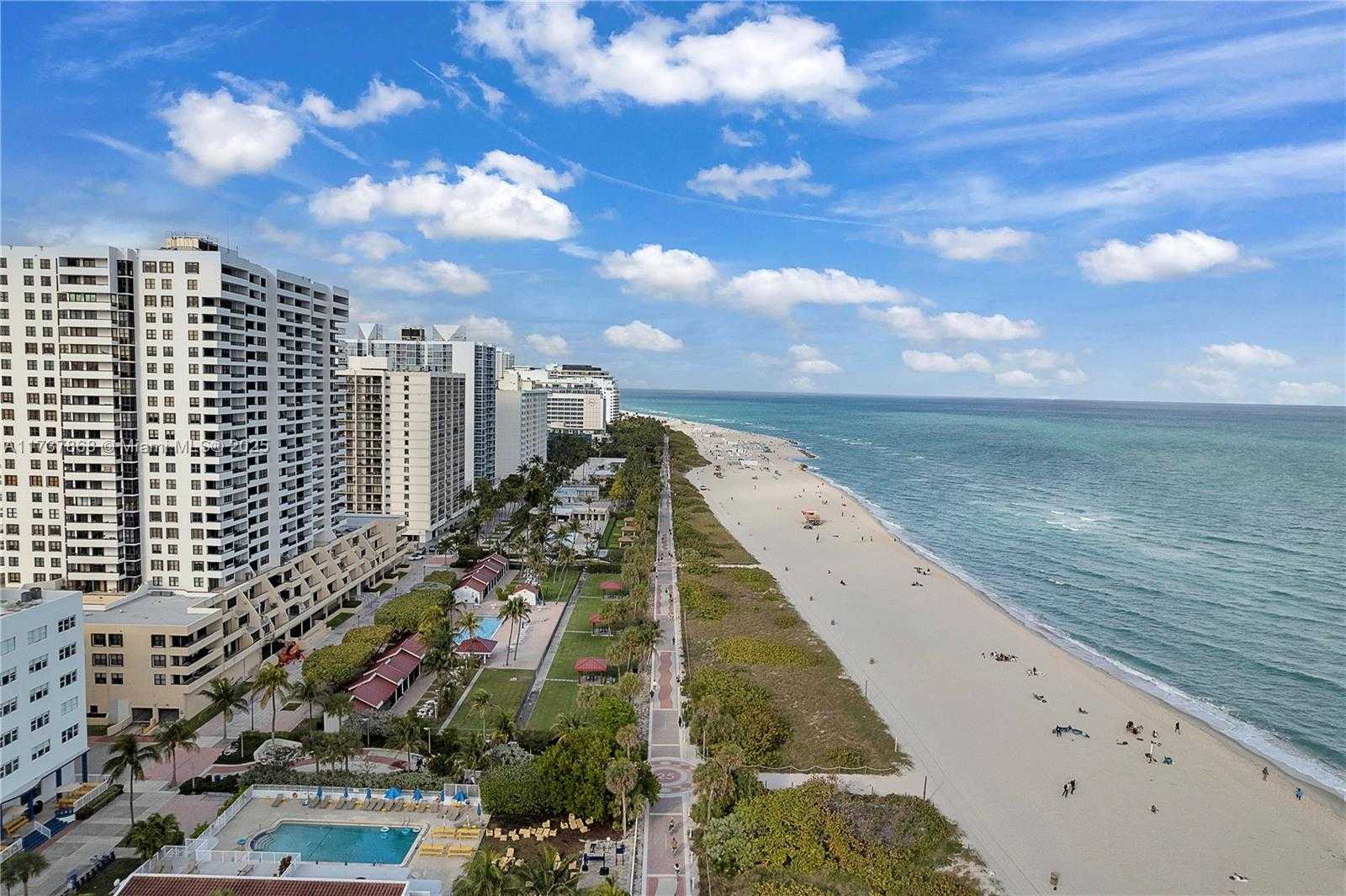 Small Image of 2555 COLLINS AVE #2404, Miami Beach Number 6