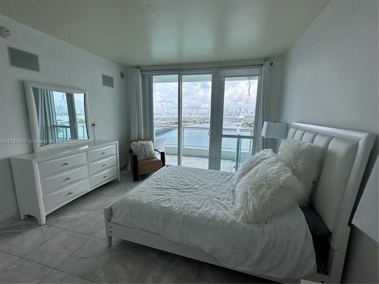 Small Image of 540 WEST AVE #1813, Miami Beach Number 12