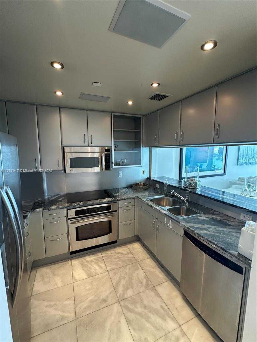 Small Image of 540 WEST AVE #1813, Miami Beach Number 8