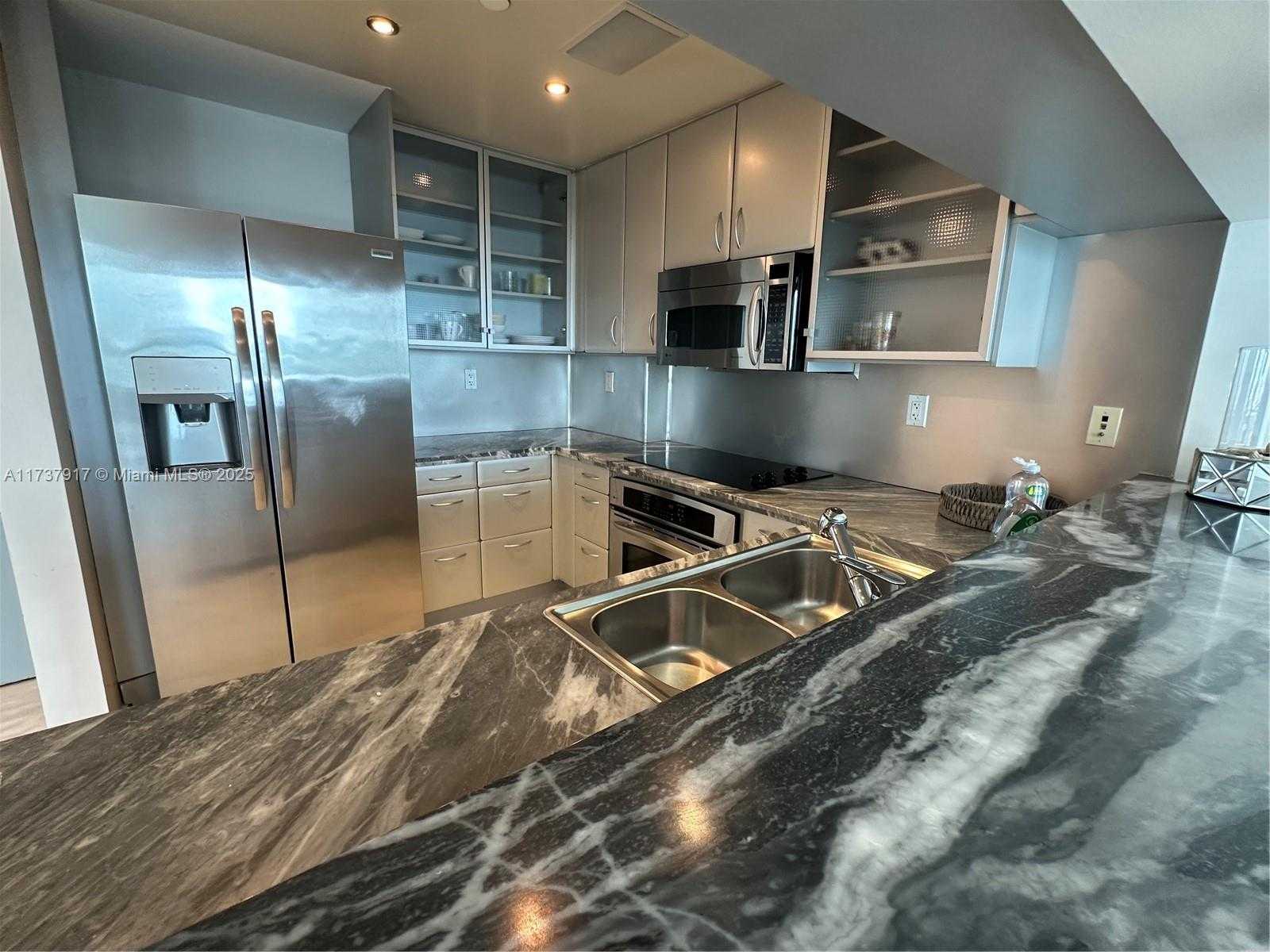 Small Image of 540 WEST AVE #1813, Miami Beach Number 9