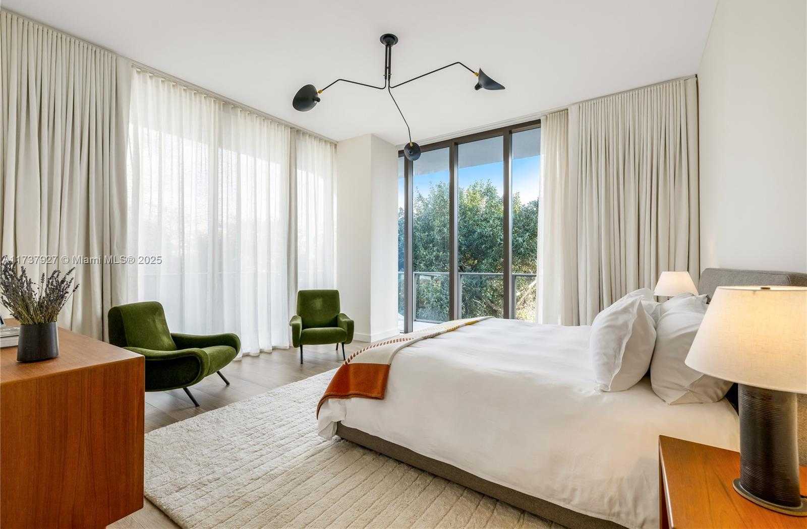 Small Image of 2678 TIGERTAIL AVE #302, Coconut Grove Number 10