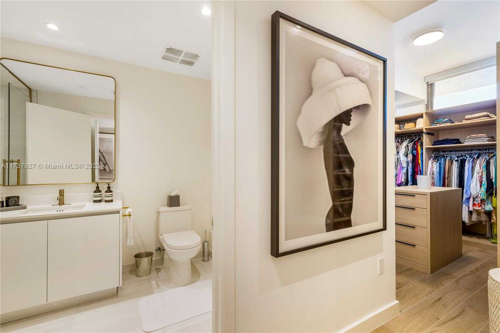 Small Image of 2678 TIGERTAIL AVE #302, Coconut Grove Number 15