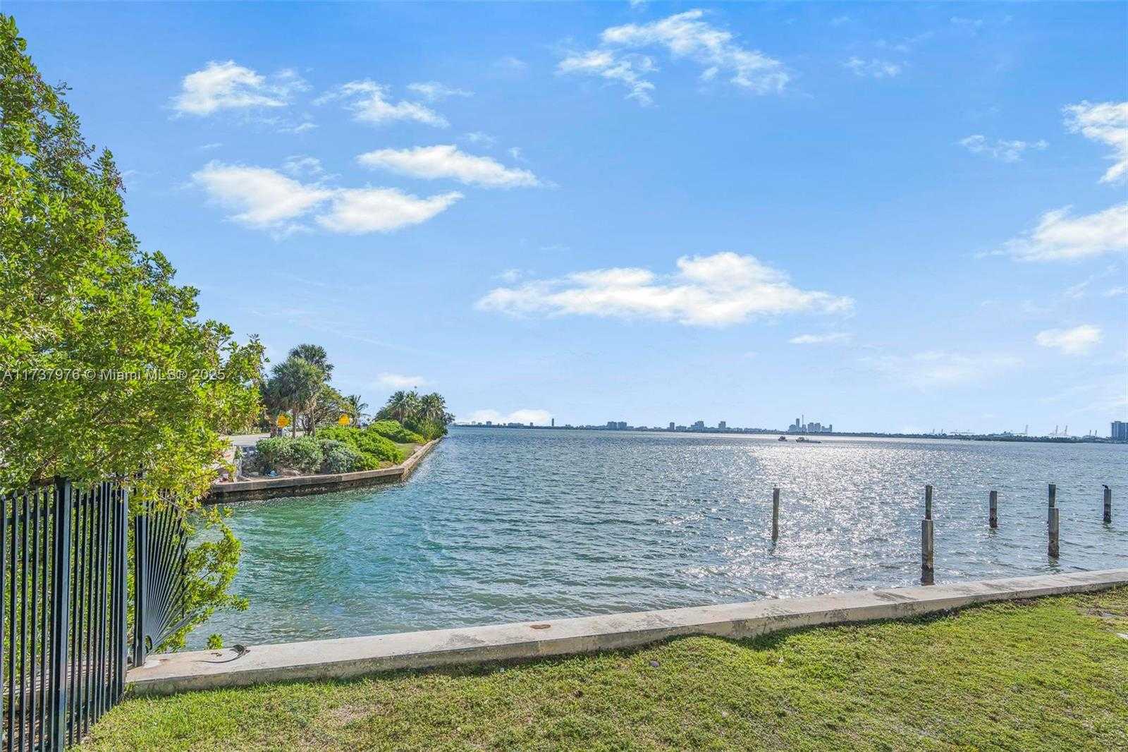 Small Image of 600 NORTH EAST 36TH ST #414, Miami Number 31