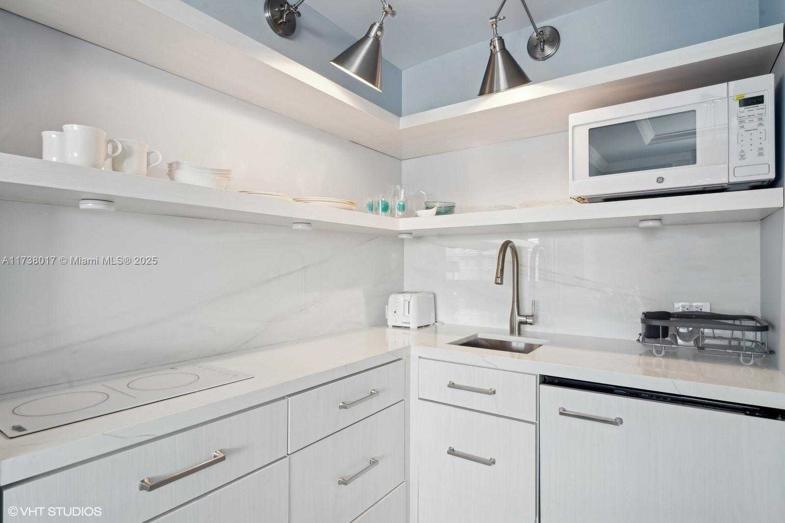 Small Image of 40203 #40203, Miami Beach Number 5