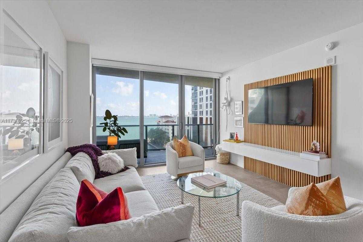 Small Image of 460 NORTH EAST 28TH ST #706, Miami Number 2