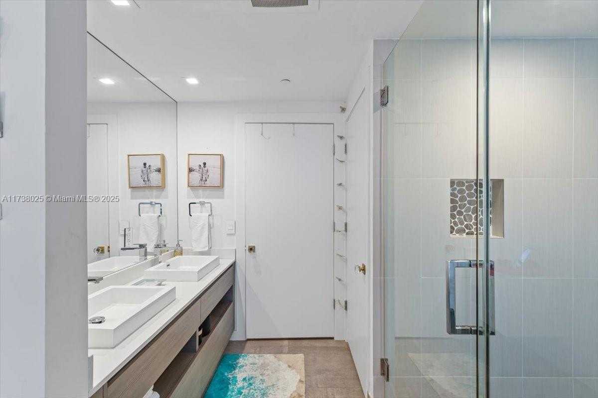 Small Image of 460 NORTH EAST 28TH ST #706, Miami Number 26