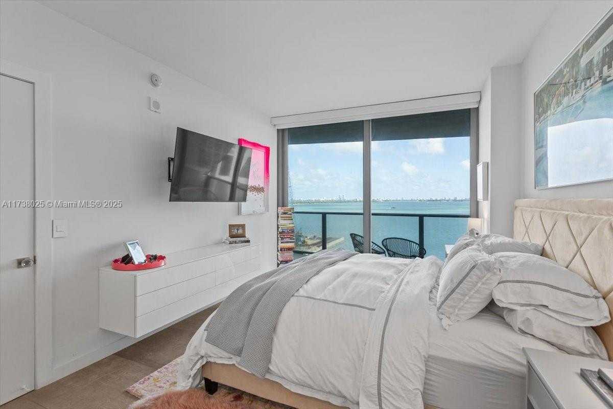 Small Image of 460 NORTH EAST 28TH ST #706, Miami Number 30