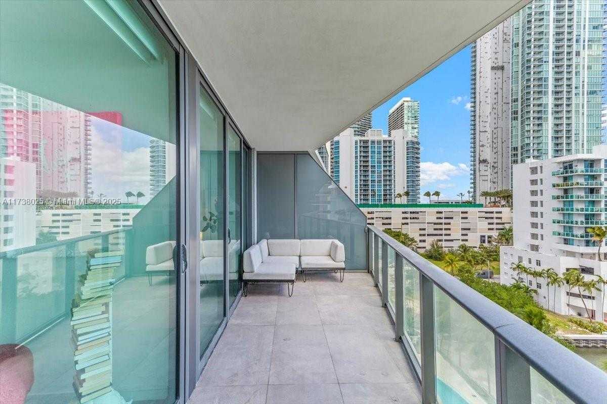 Small Image of 460 NORTH EAST 28TH ST #706, Miami Number 32