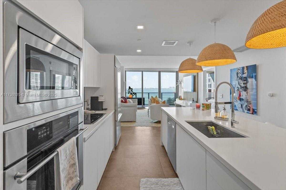 Small Image of 460 NORTH EAST 28TH ST #706, Miami Number 6