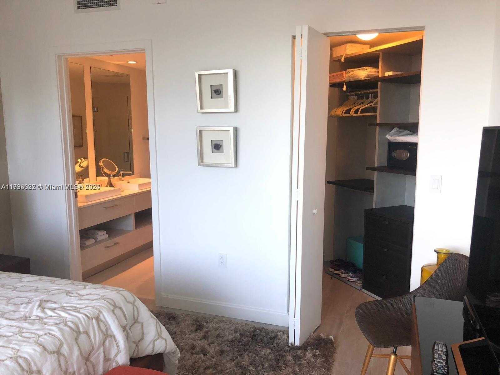 Small Image of 55 SOUTH WEST 9TH ST #3503, Miami Number 7
