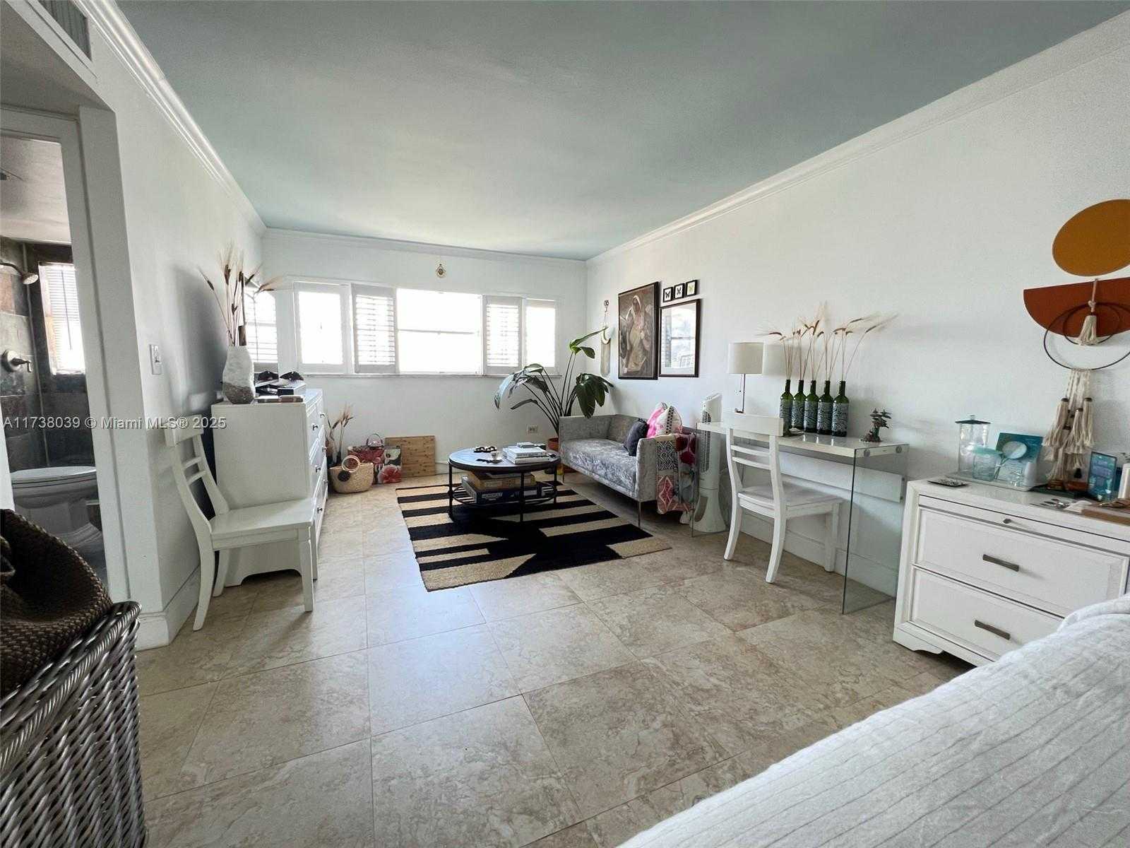 Small Image of 1881 WASHINGTON AVE #12E, Miami Beach Number 25