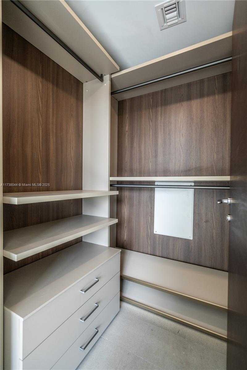 Small Image of 88 SOUTH WEST 7TH ST #806, Miami Number 24