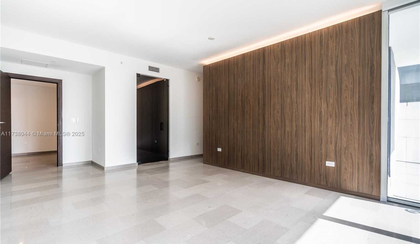 Small Image of 88 SOUTH WEST 7TH ST #806, Miami Number 28