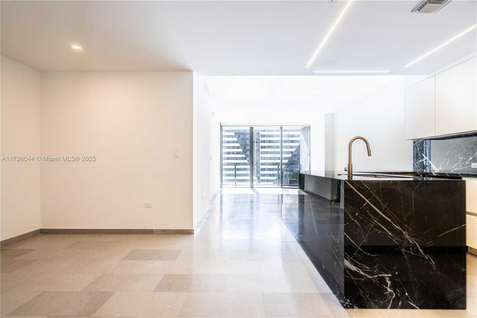 Small Image of 88 SOUTH WEST 7TH ST #806, Miami Number 3