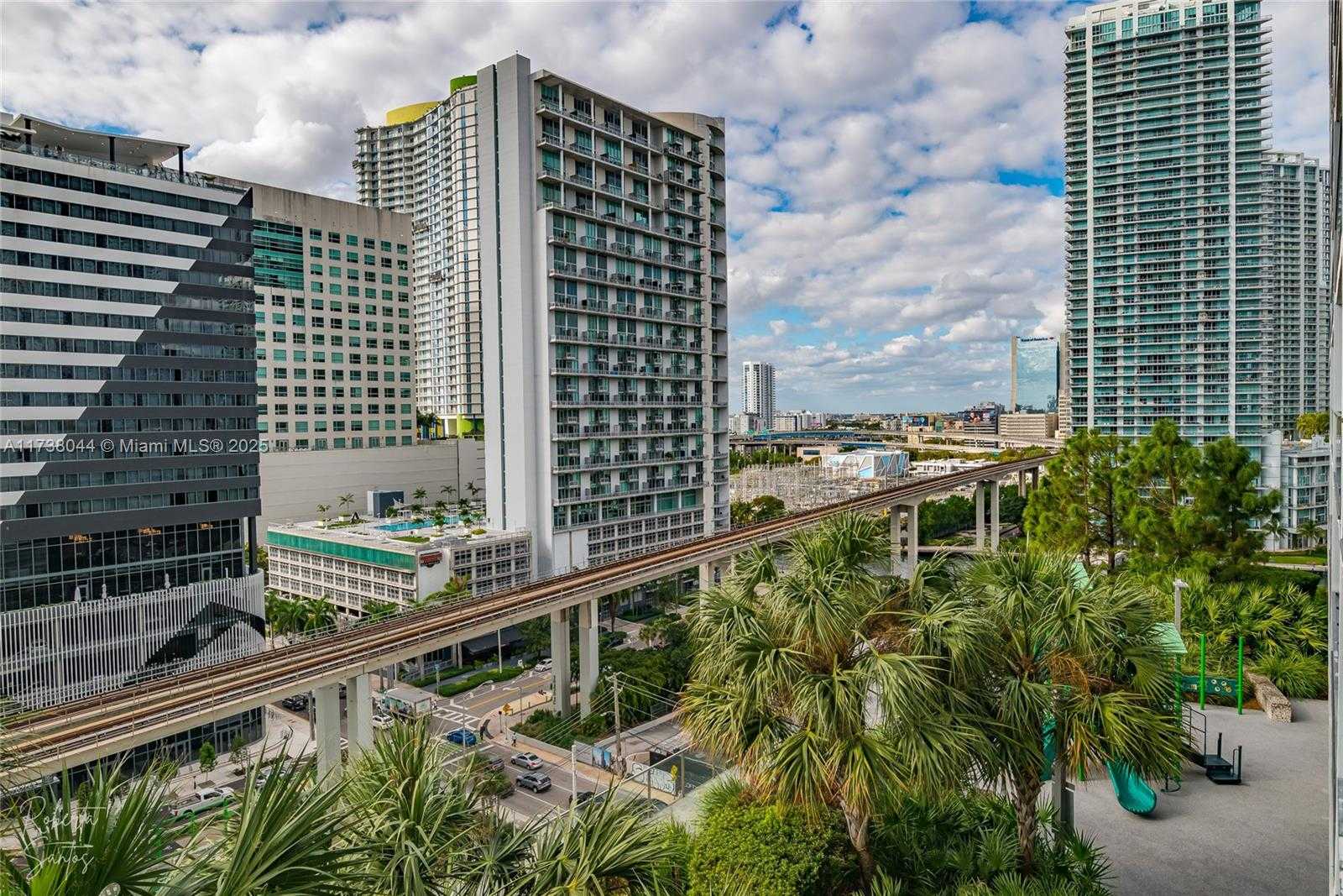 Small Image of 88 SOUTH WEST 7TH ST #806, Miami Number 39