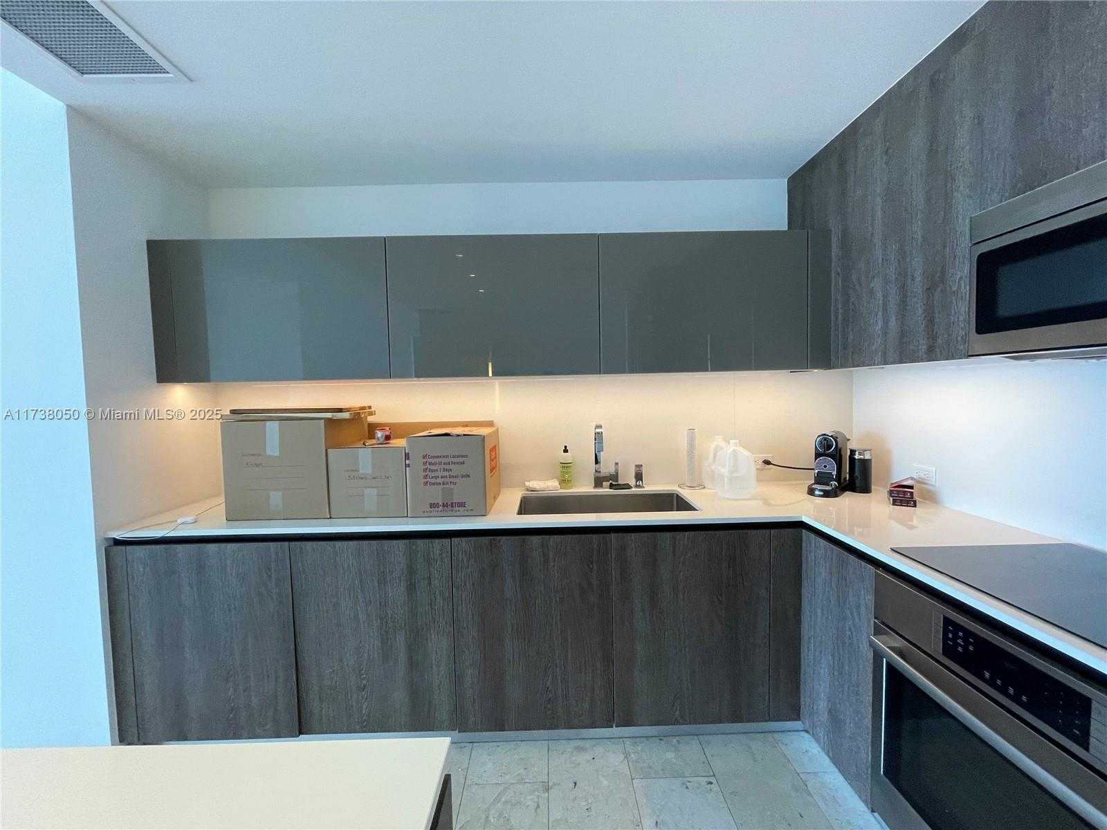 Small Image of 68 SOUTH EAST 6TH ST #2408, Miami Number 10