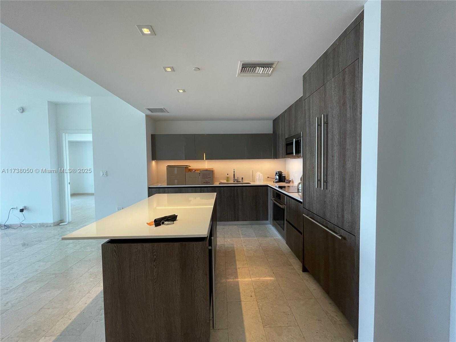 Small Image of 68 SOUTH EAST 6TH ST #2408, Miami Number 11