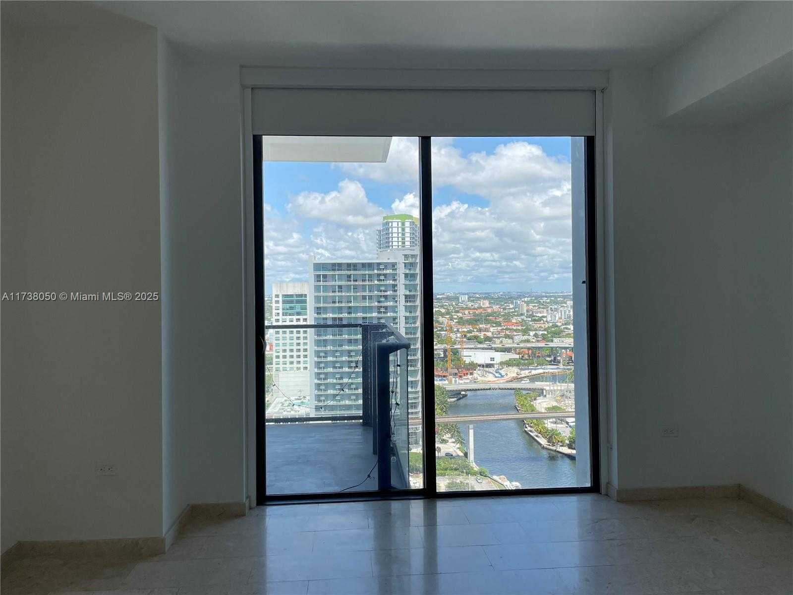 Small Image of 68 SOUTH EAST 6TH ST #2408, Miami Number 15