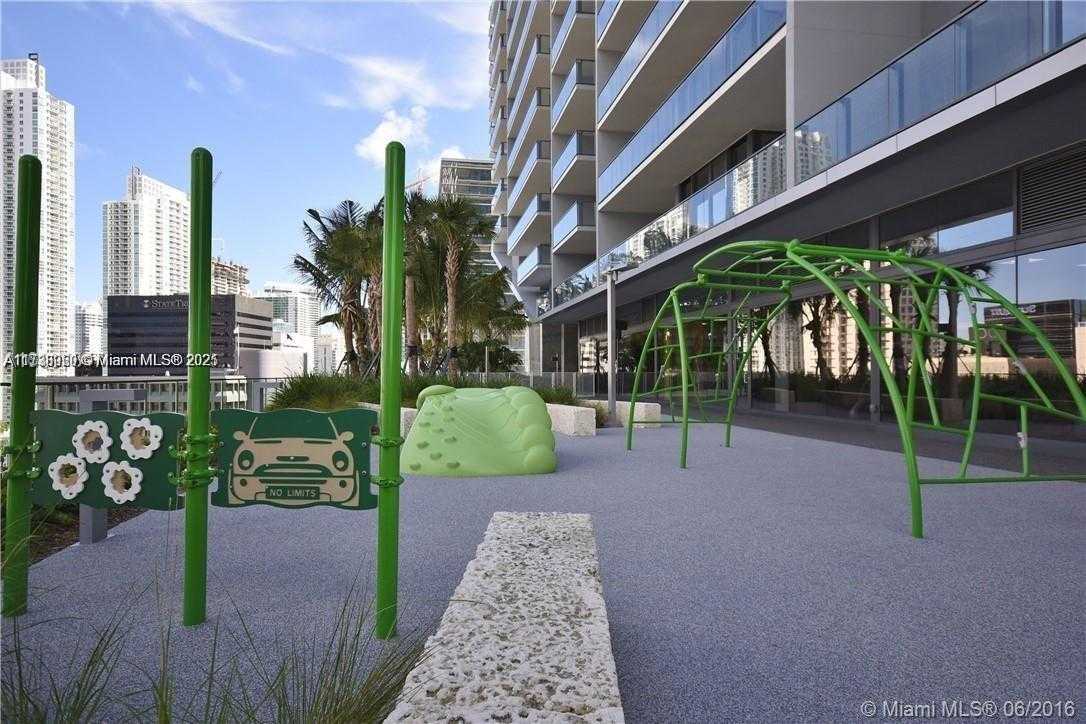 Small Image of 68 SOUTH EAST 6TH ST #2408, Miami Number 20