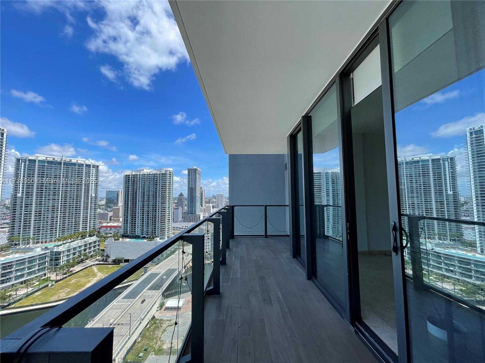 Small Image of 68 SOUTH EAST 6TH ST #2408, Miami Number 4