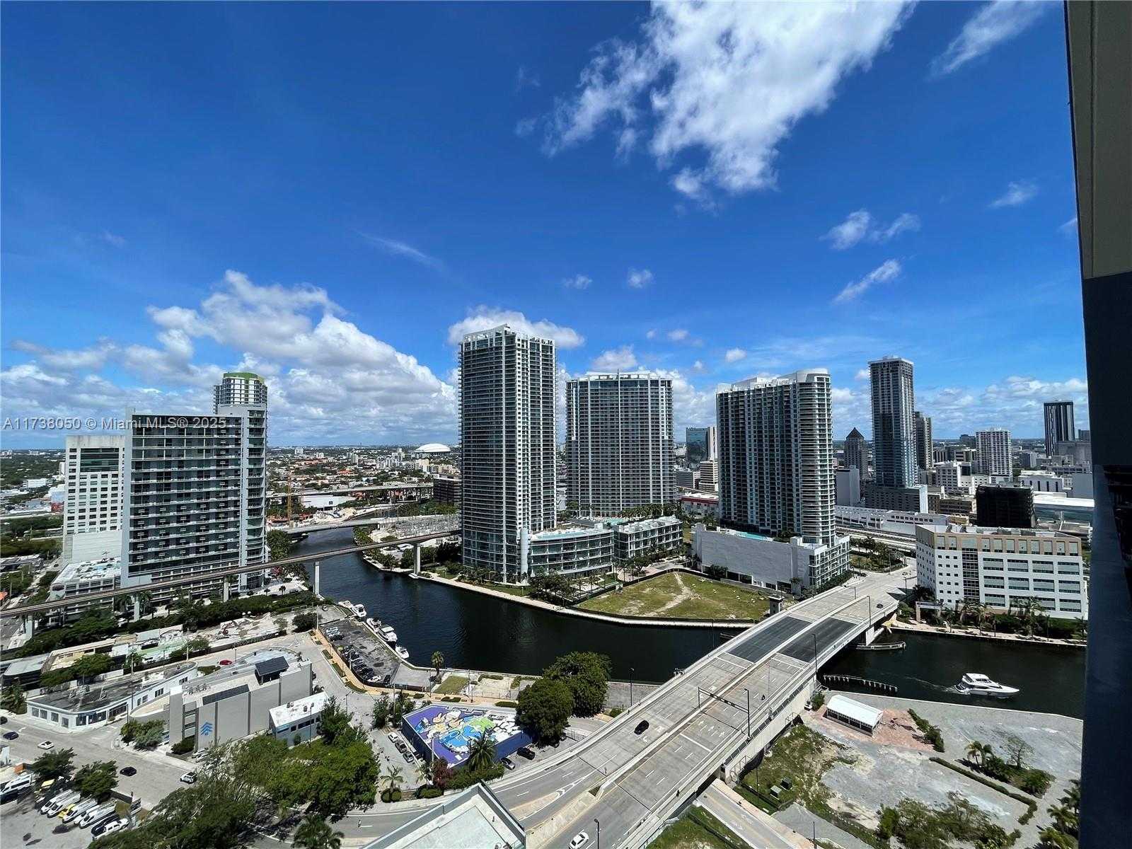 Small Image of 68 SOUTH EAST 6TH ST #2408, Miami Number 5